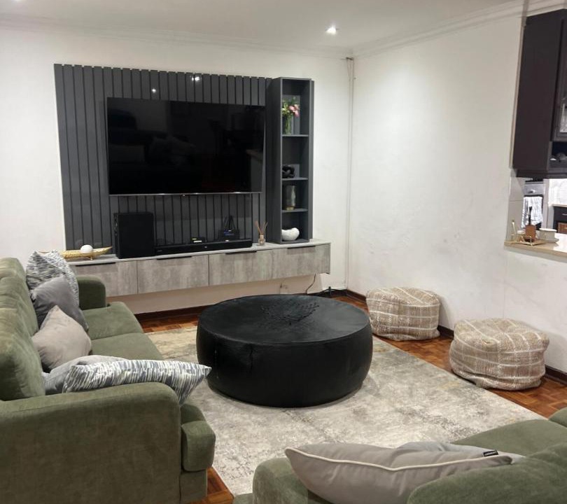 Photo of Livingroom in Athlone