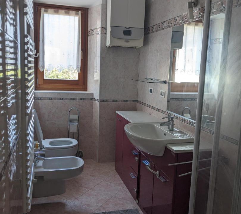 Photo of Bathroom in Strembo