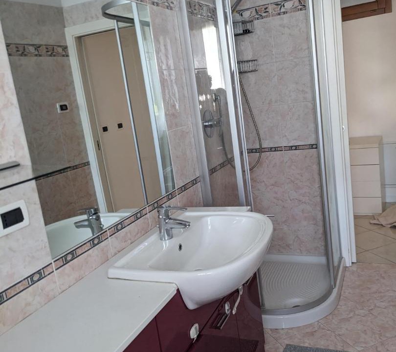 Photo of Bathroom in Strembo