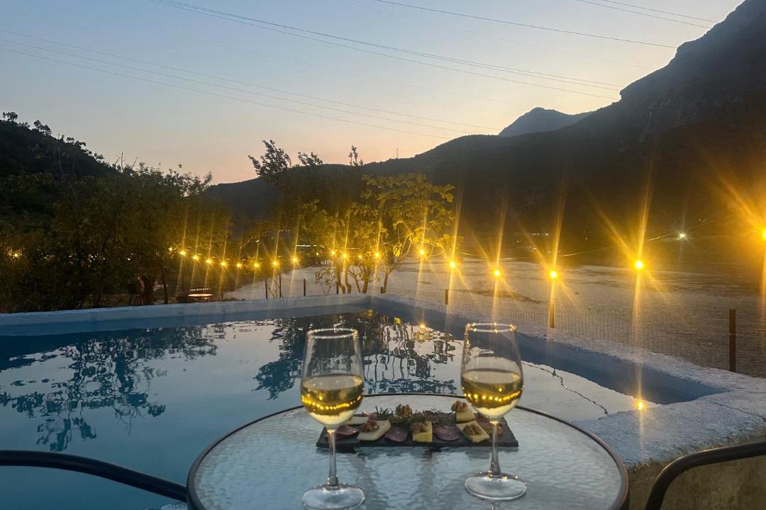 Photo of Others in Koman