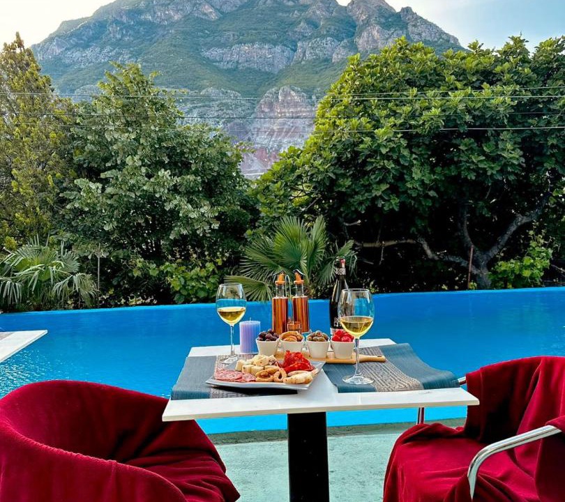 Photo of Others in Koman