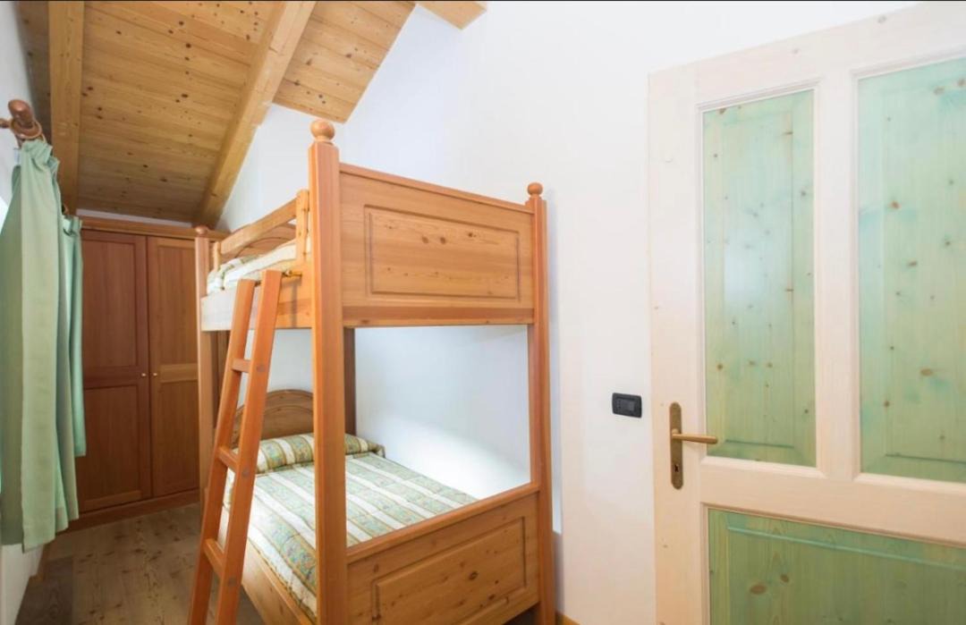 Photo of Bedroom in Pellizzano
