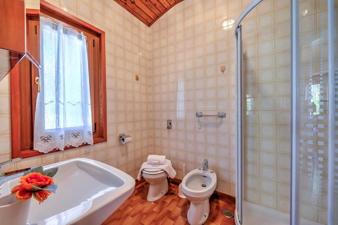 Photo of Bathroom in Ledro