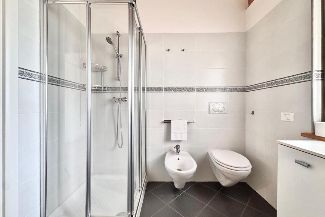 Photo of Bathroom in Dro