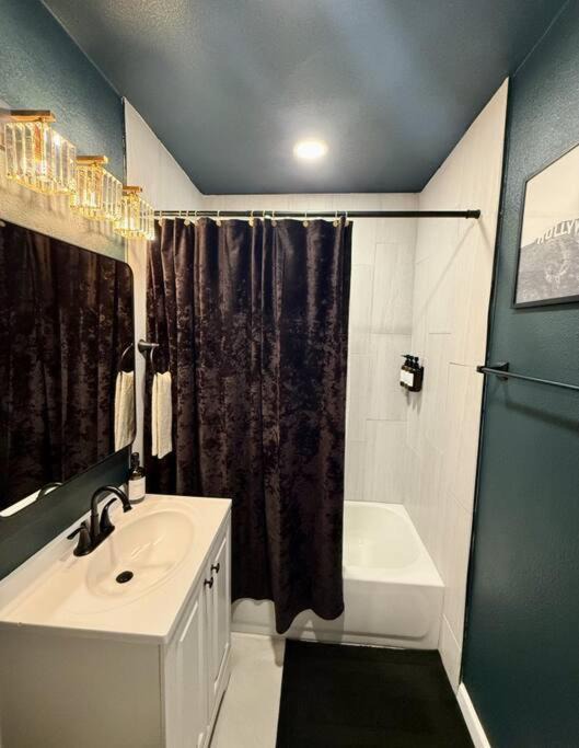 Photo of Bathroom in Feldman's