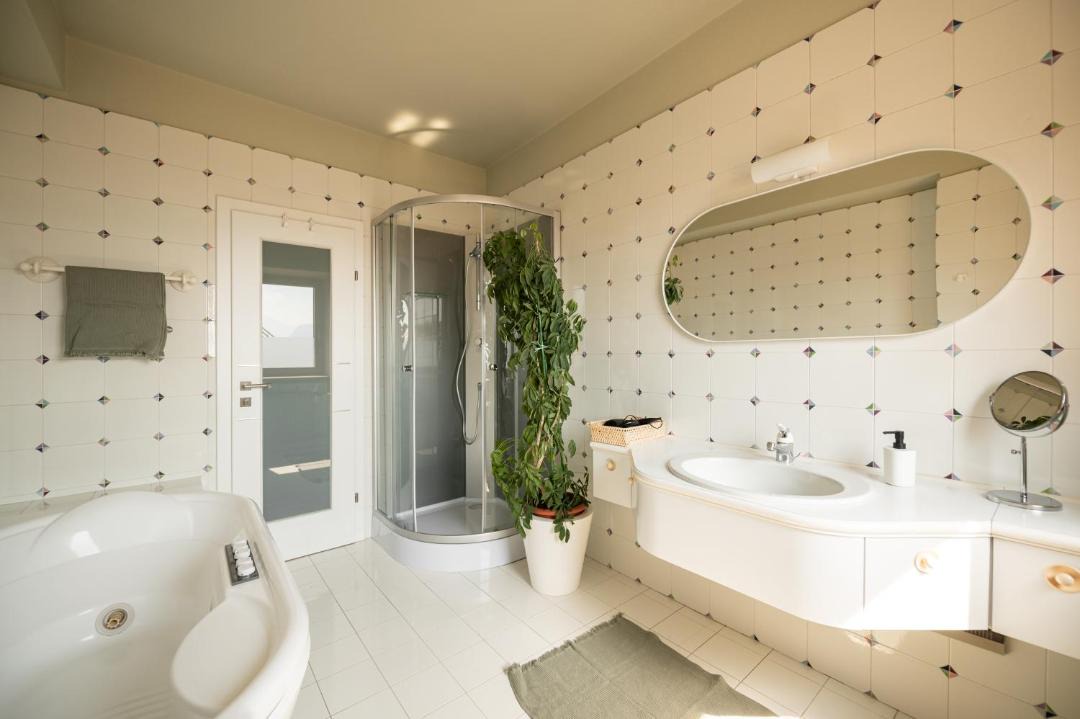 Photo of Bathroom in Nalles