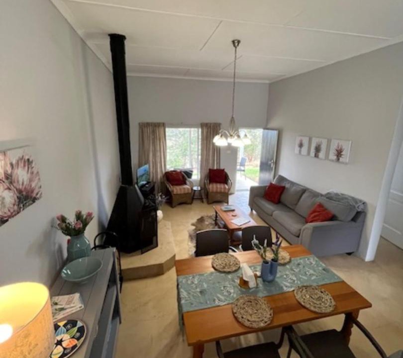 Photo of Livingroom in Mpofana