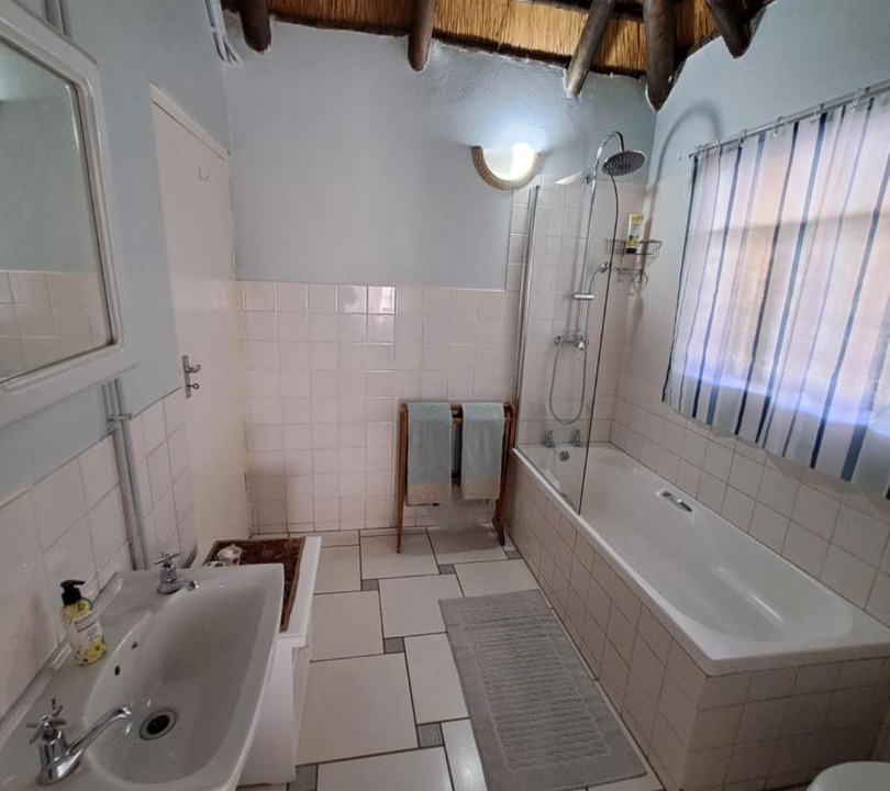 Photo of Bathroom in Waterfall