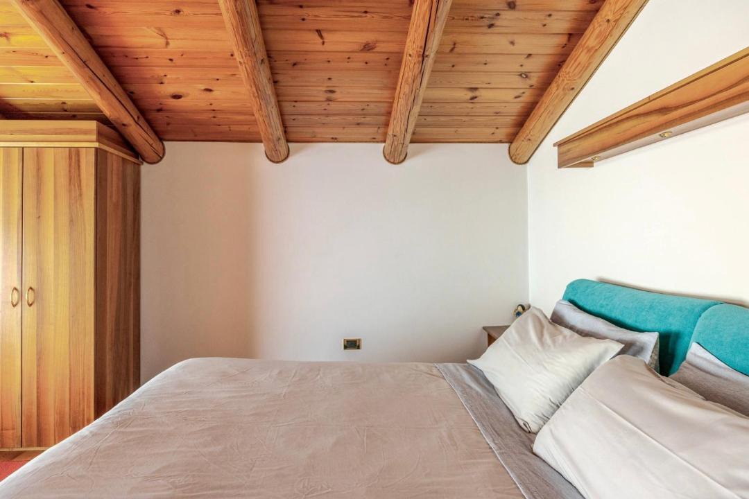 Photo of Bedroom in Cavedine