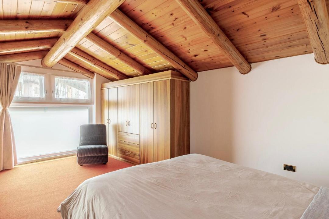 Photo of Bedroom in Cavedine