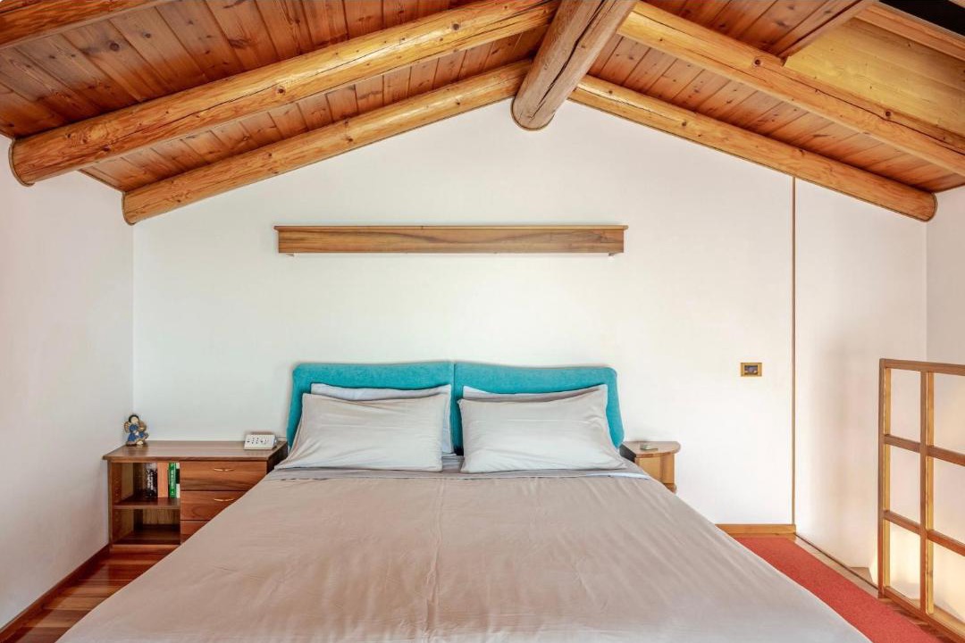 Photo of Bedroom in Cavedine