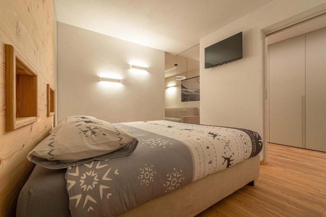 Photo of Bedroom in Pellizzano