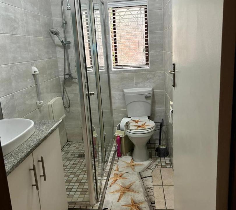 Photo of Bathroom in Hibberdene