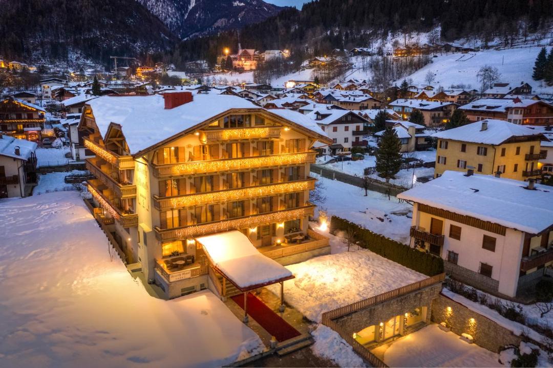Photo of Others in Pinzolo