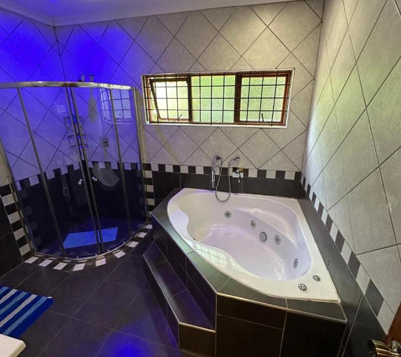 Photo of Bathroom in Scottsville
