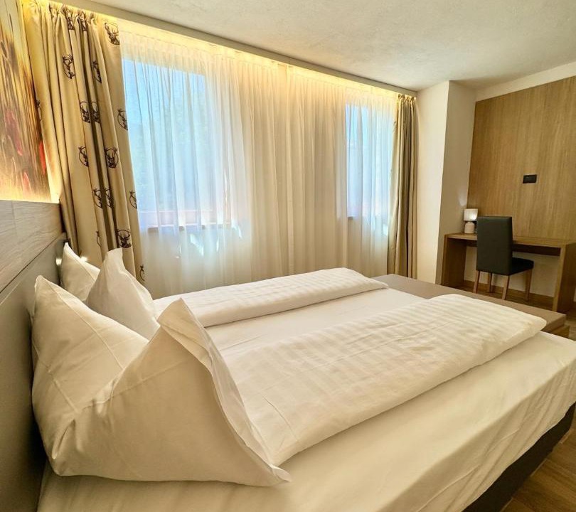 Photo of Bedroom in Cavedine