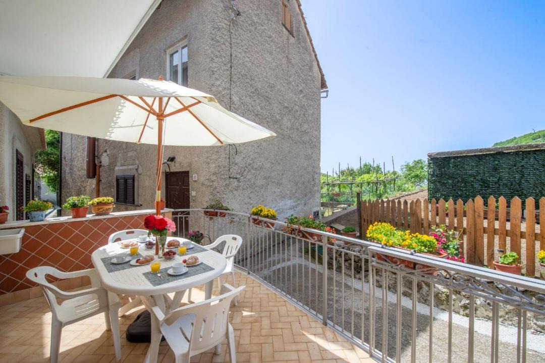 Photo of Patio Balcony in Bomerano