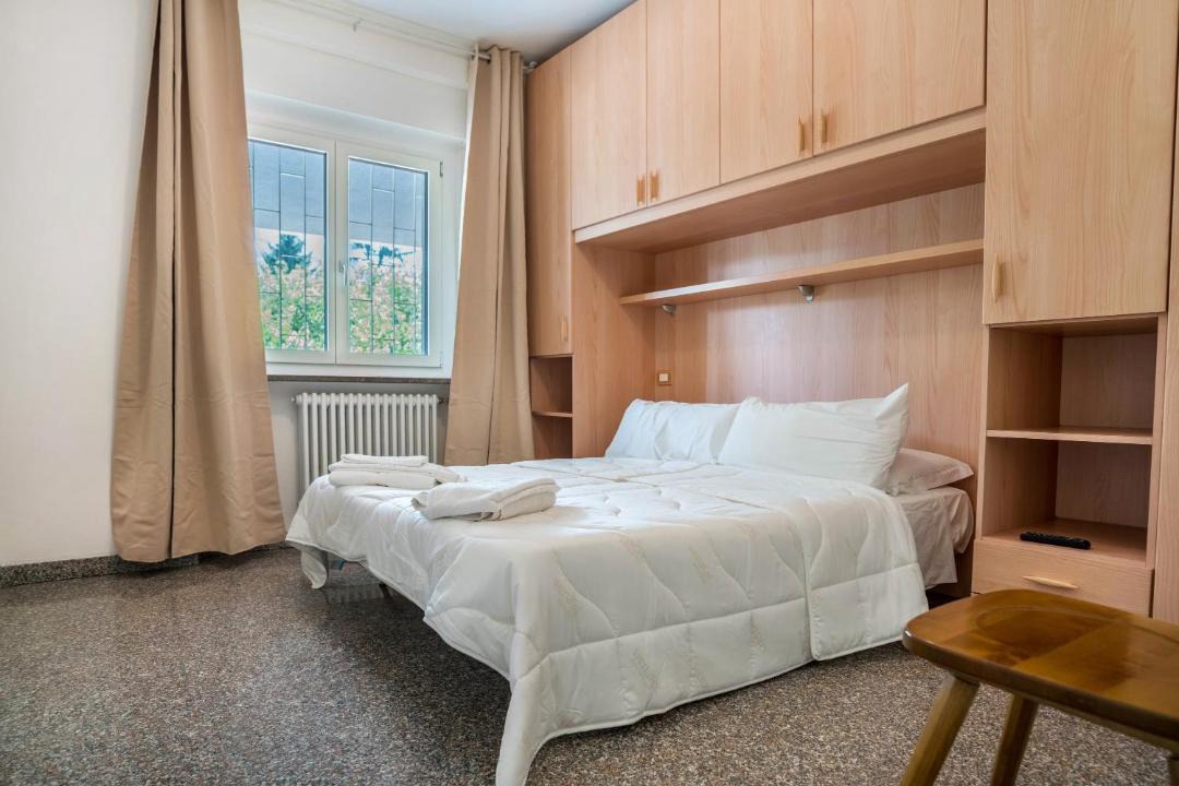 Photo of Bedroom in Lona-Lases