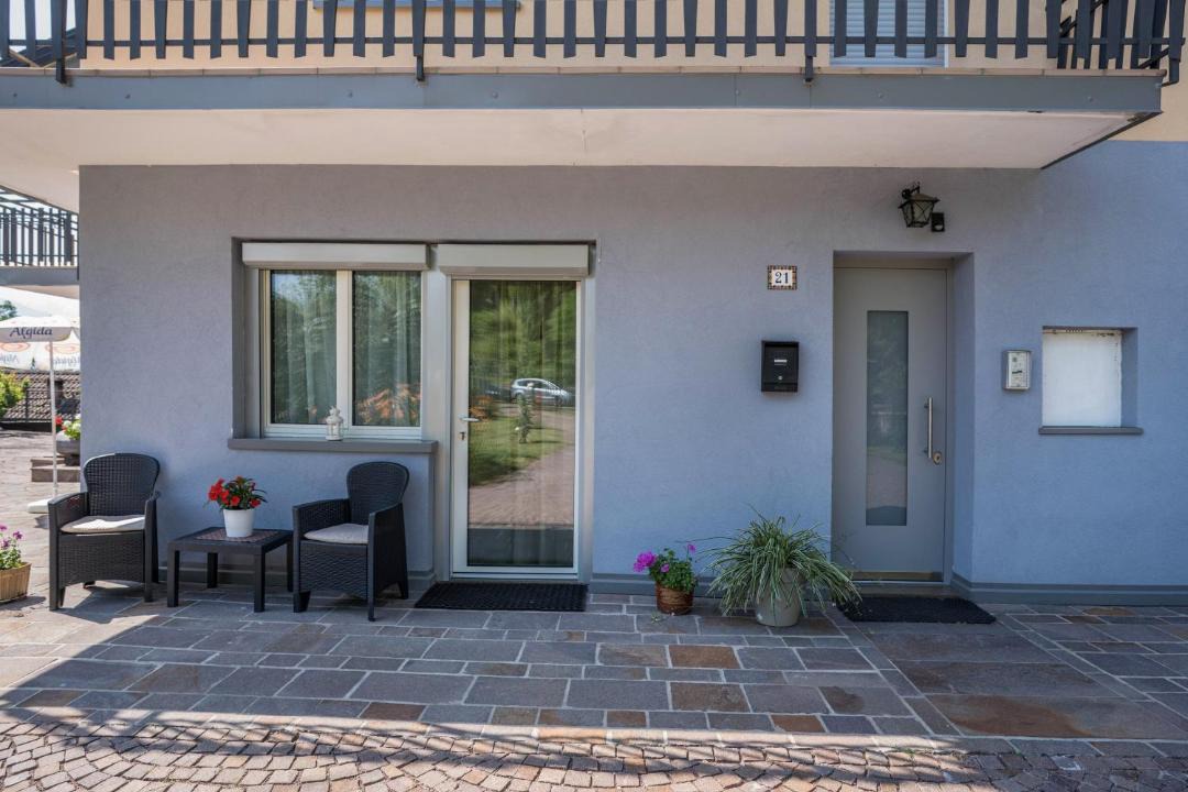 Photo of Patio Balcony in Lona-Lases