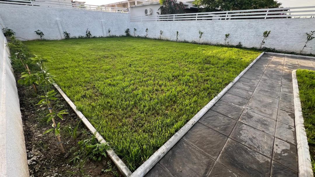 Photo of Others in Velipoje