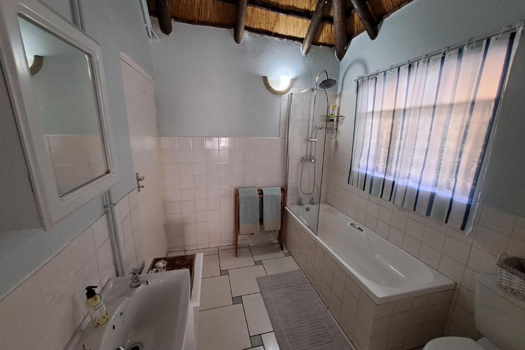 Photo of Bathroom in Waterfall