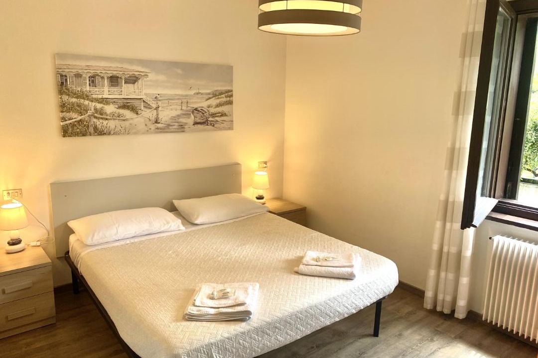 Photo of Bedroom in Calceranica al Lago