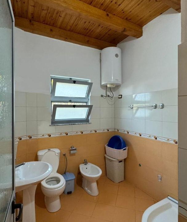 Photo of Others in Velipoje