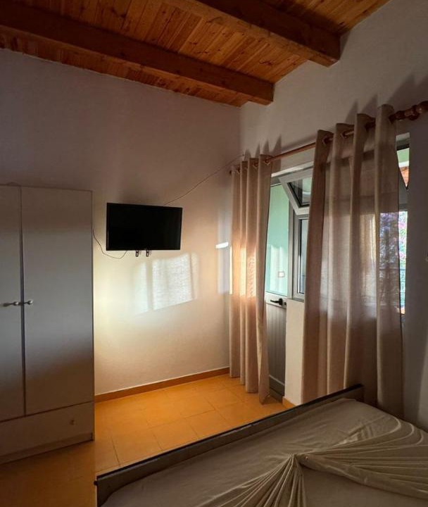 Photo of Others in Velipoje