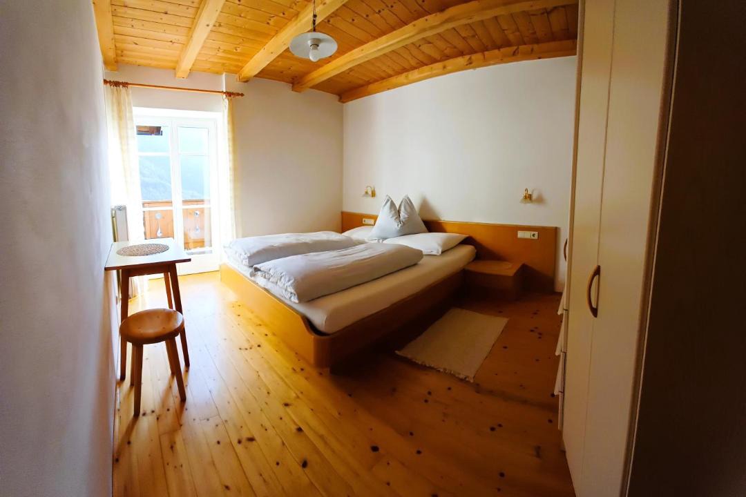 Photo of Bedroom in Tires