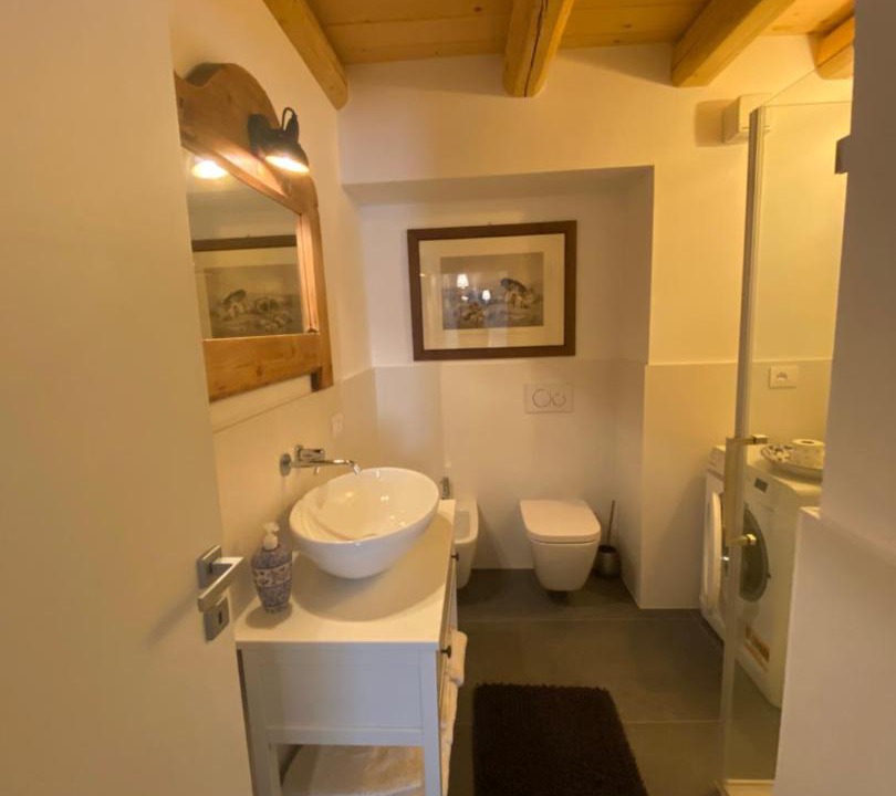 Photo of Bathroom in Vezzano