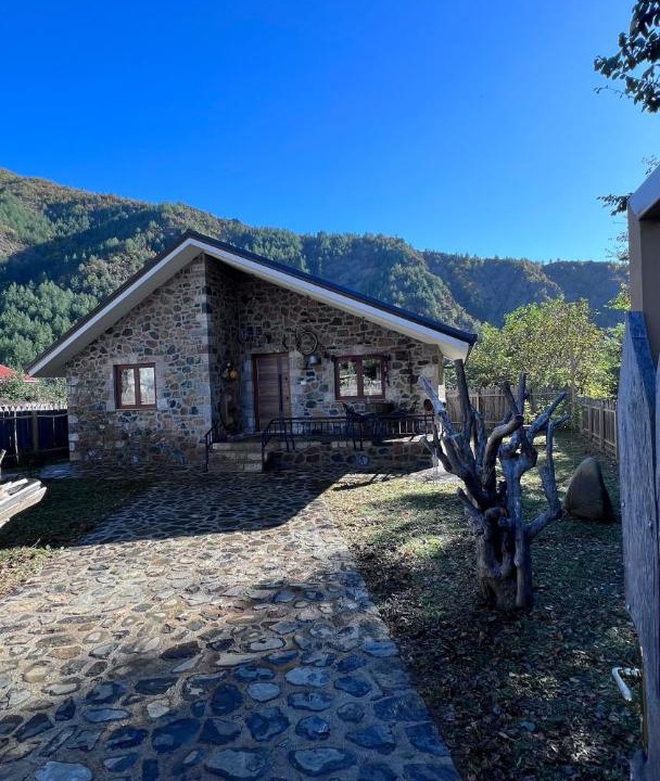 Photo of Others in Fushe-Arrez