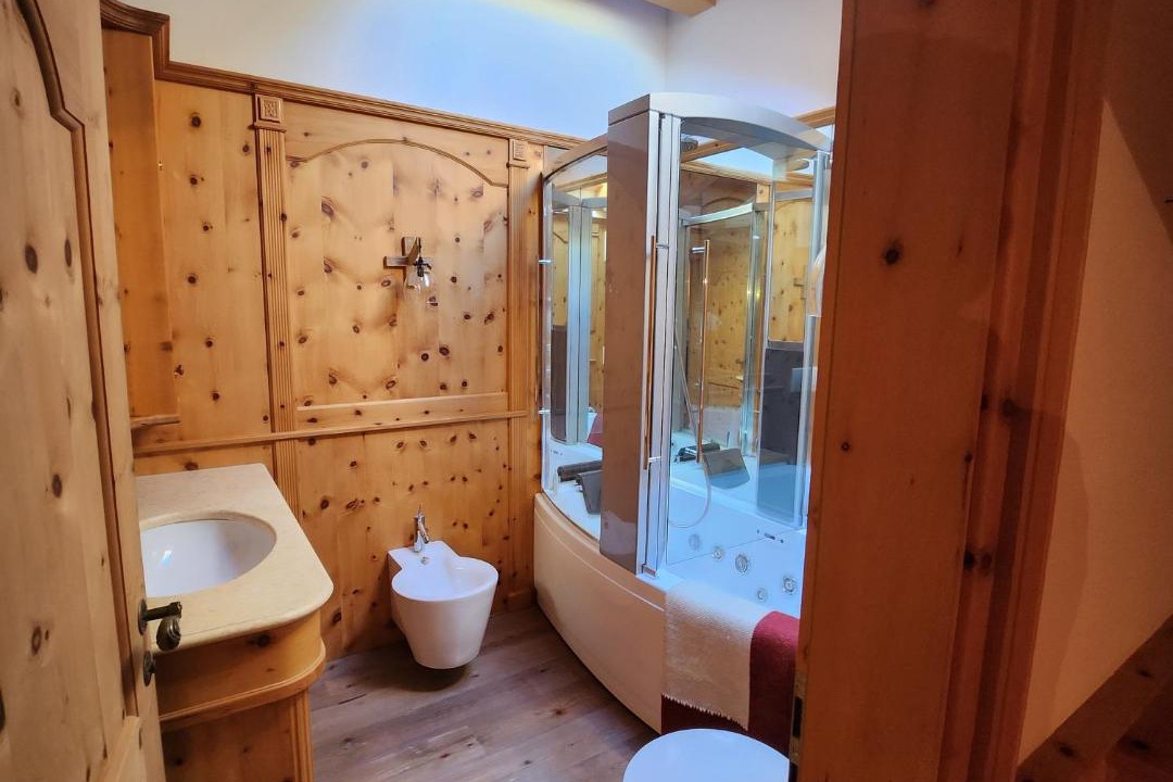 Photo of Bathroom in San Cassiano