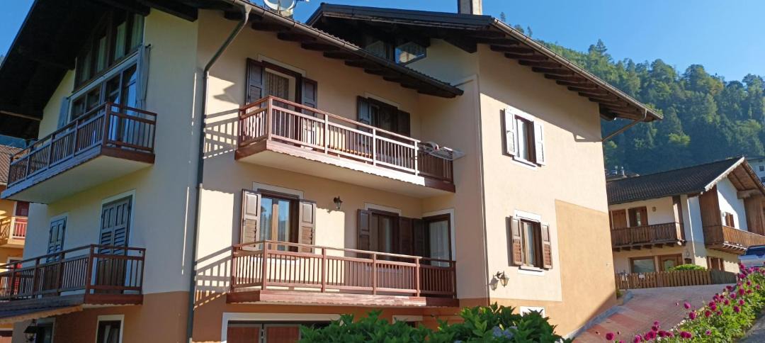 Photo of Buildings in Prade