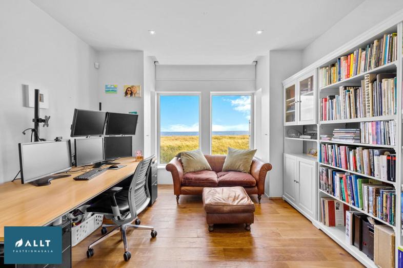 Photo of Livingroom in Njardvik