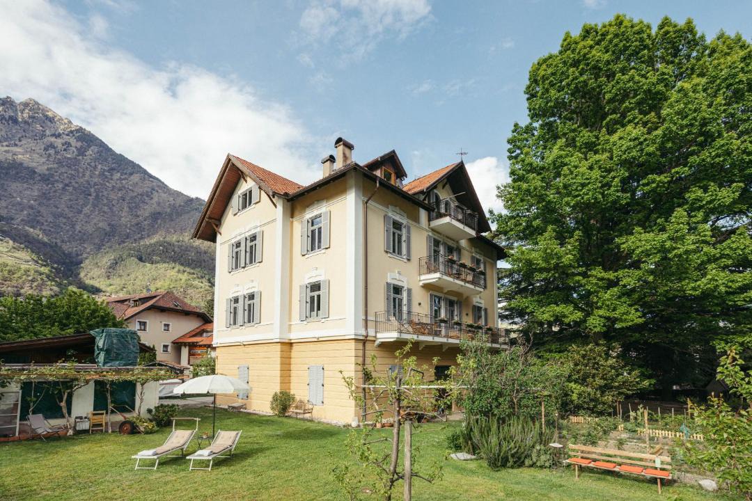 Photo of Buildings in Lagundo