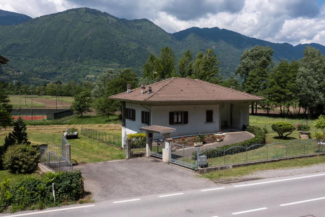 Photo of Buildings in Bondone