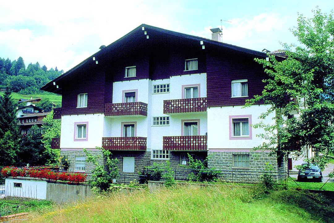 Photo of Buildings in Moena