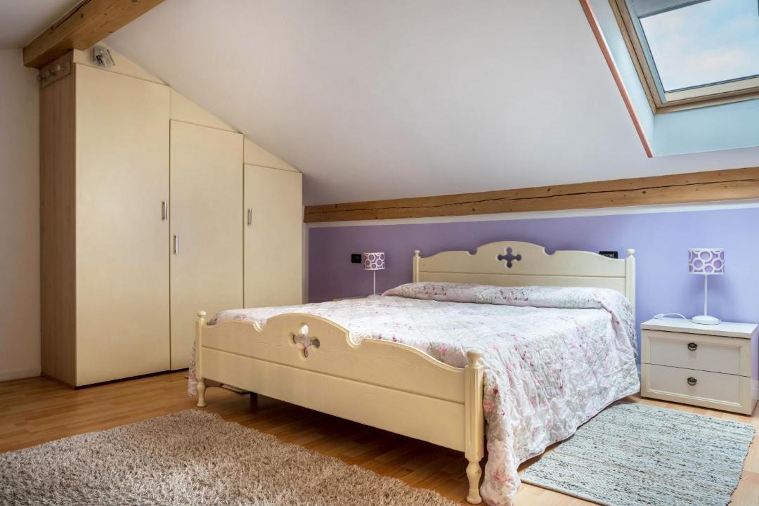 Photo of Bedroom in Grumes