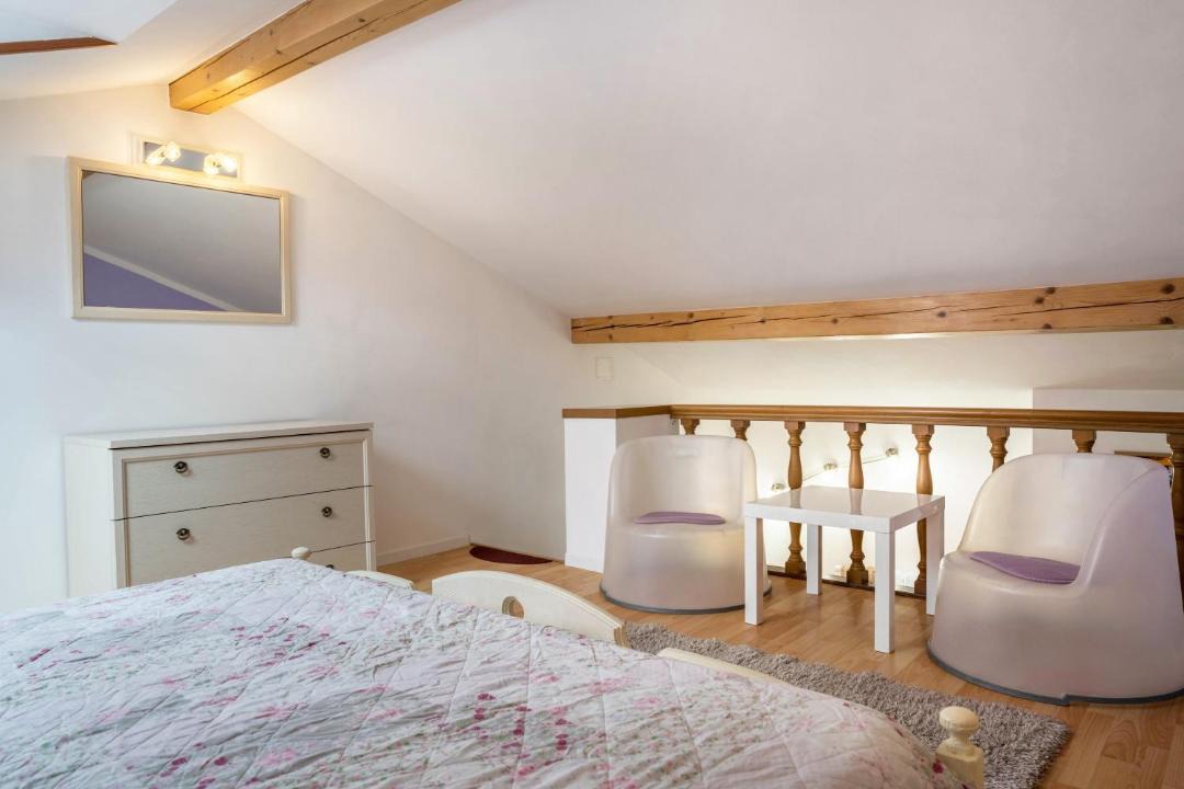 Photo of Bedroom in Grumes