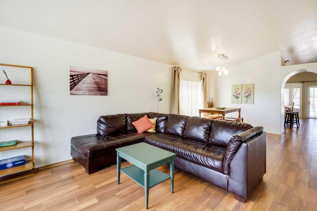 Photo of Livingroom in Oro Valley