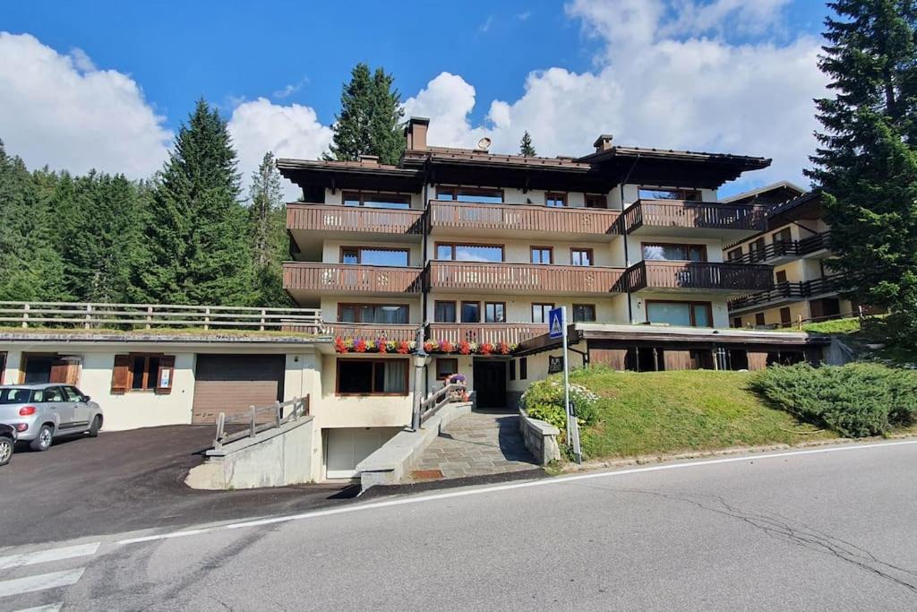 Photo of Buildings in Campo Carlo Magno