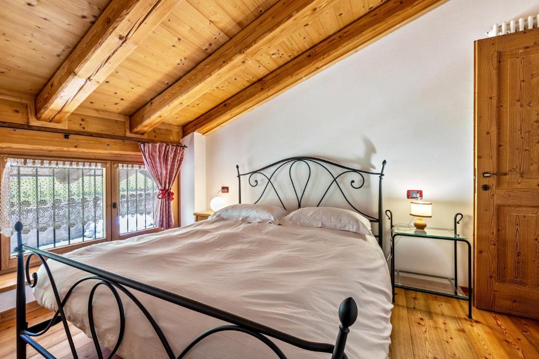 Photo of Bedroom in Ronzo-Chienis