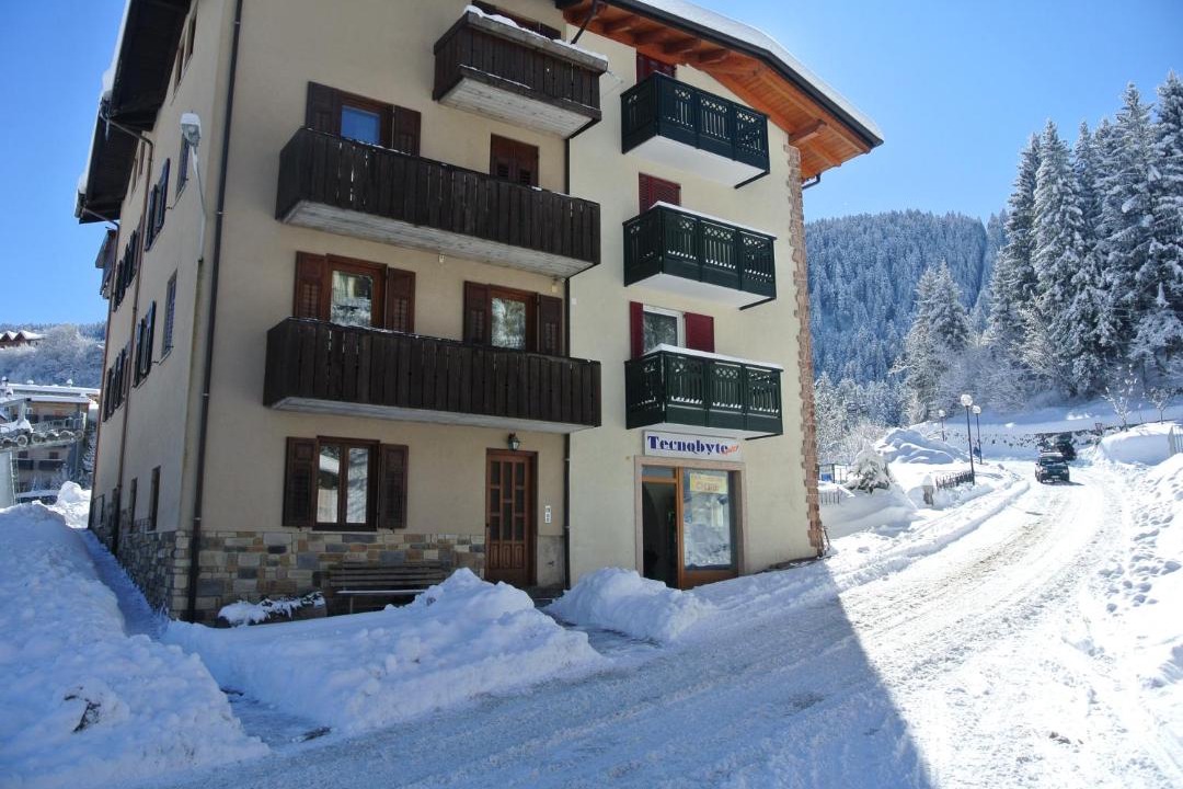 Photo of Buildings in Andalo