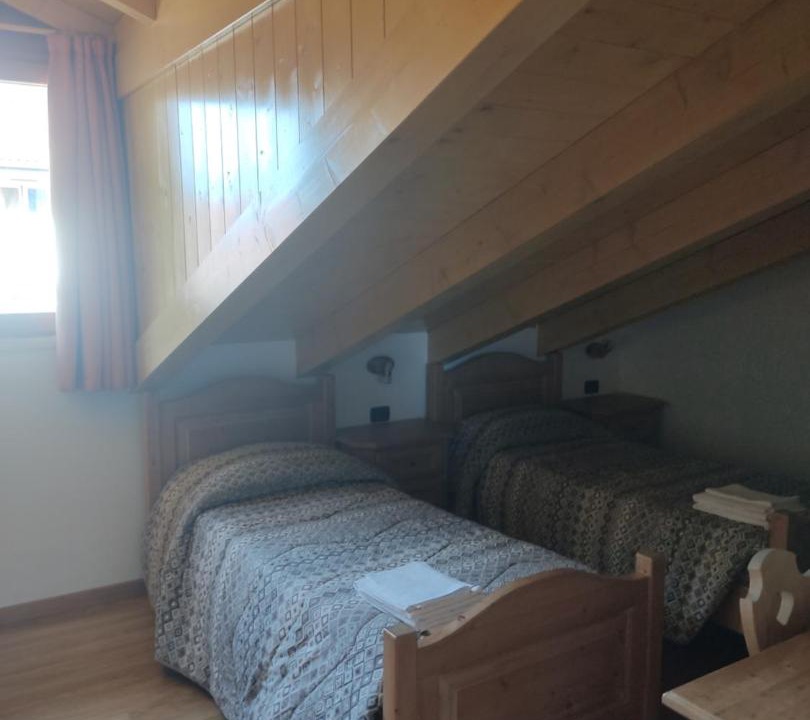 Photo of Bedroom in Pellizzano