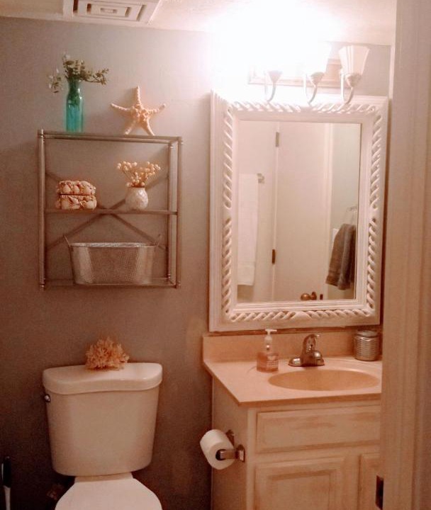 Photo of Bathroom in Inner Circle