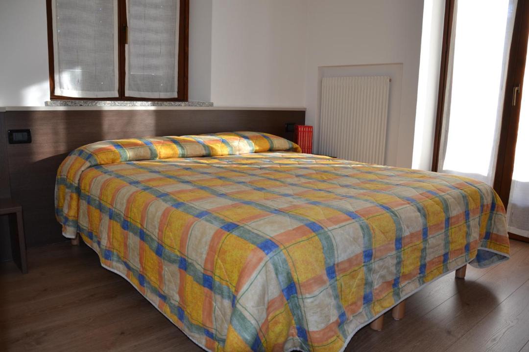Photo of Bedroom in Pellizzano