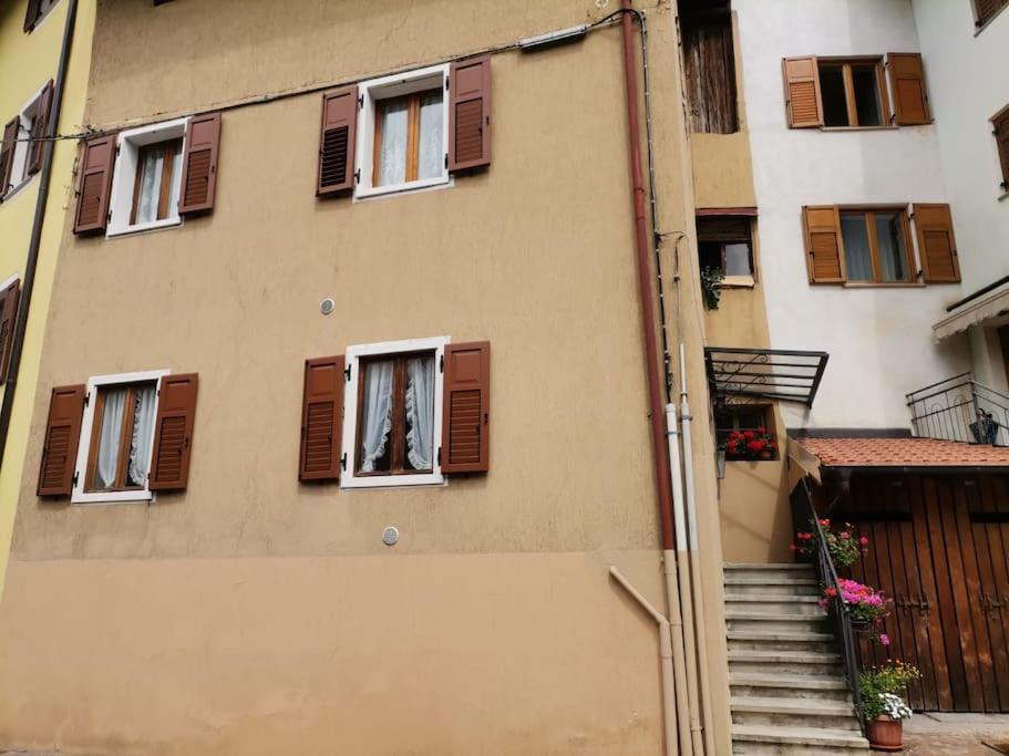Photo of Buildings in Valda