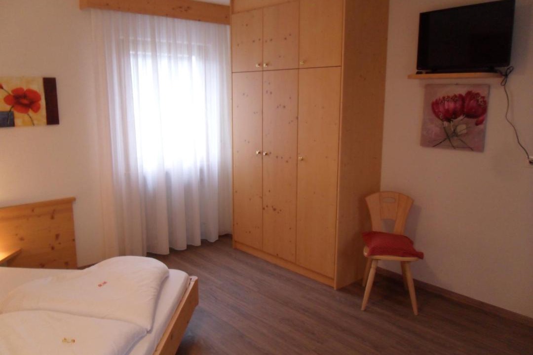 Photo of Bedroom in Cermes