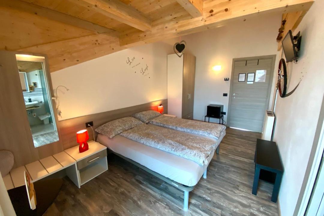 Photo of Bedroom in Bolognano-Vignole