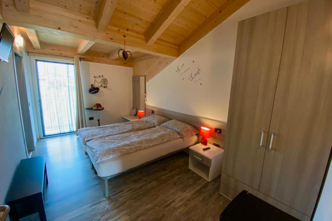 Photo of Bedroom in Bolognano-Vignole